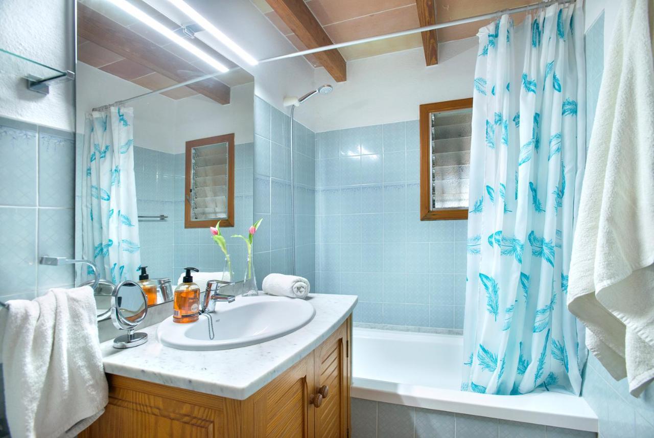 Owl Booking Villa Xisca - 18 Min Walk To The Old Town 波连斯萨 外观 照片