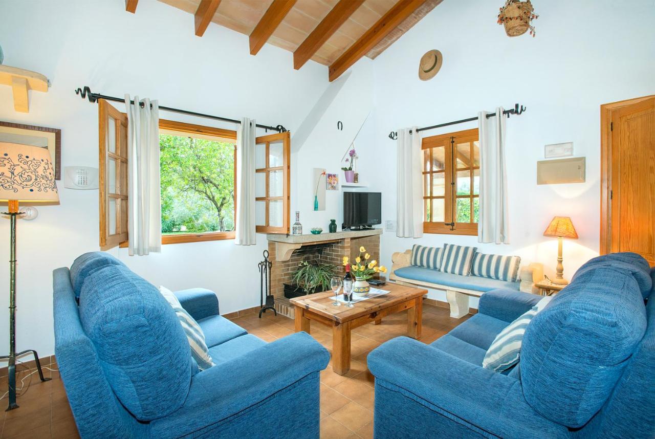 Owl Booking Villa Xisca - 18 Min Walk To The Old Town 波连斯萨 外观 照片